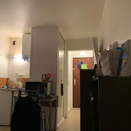 Beau Studio Meuble Centre Ville De Apartman *